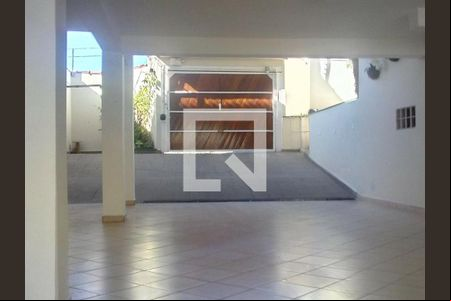 Casa para alugar com 3 quartos, 336m² em Vila Rosalia, Guarulhos