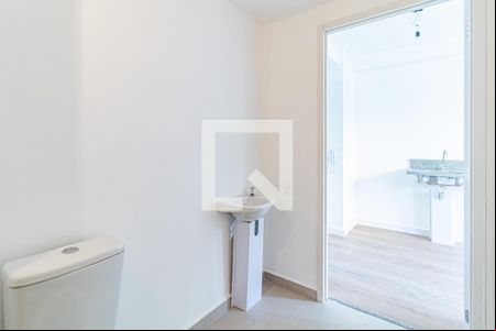 Banheiro de kitnet/studio à venda com 0 quarto, 24m² em Vila Lageado, São Paulo