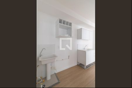 Sala/Cozinha/Área de Serviço de apartamento à venda com 2 quartos, 36m² em Vila Guilhermina, São Paulo