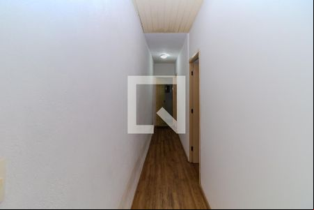 Corredor dos Quartos de casa à venda com 2 quartos, 150m² em Vila California, São Paulo