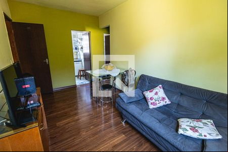 Sala de casa à venda com 2 quartos, 54m² em São João Batista, Belo Horizonte