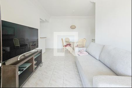 Sala de apartamento para alugar com 2 quartos, 70m² em Balneario Guarujá, Guarujá