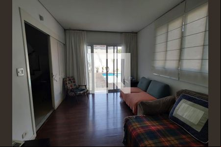 Casa à venda com 4 quartos, 330m² em Brooklin, São Paulo