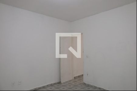 Quarto 1 de casa para alugar com 2 quartos, 50m² em Vila Carmosina, São Paulo
