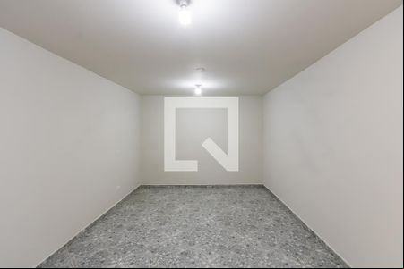 Sala/Quarto de casa para alugar com 1 quarto, 38m² em Jardim Fernandes, São Paulo