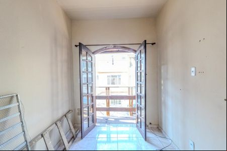 Sala de casa para alugar com 2 quartos, 68m² em Água Santa, Rio de Janeiro