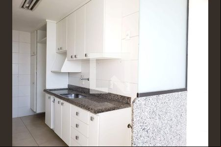 Cozinha de apartamento à venda com 2 quartos, 75m² em Icaraí, Niterói