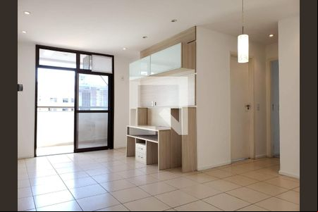 Sala de apartamento à venda com 2 quartos, 75m² em Icaraí, Niterói
