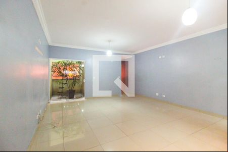 Sala de casa para alugar com 3 quartos, 180m² em Conjunto Residencial José Bonifácio, São Paulo