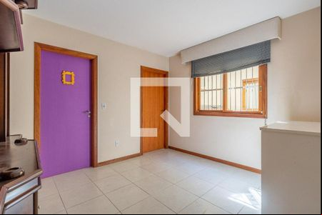 Casa à venda com 4 quartos, 226m² em Chácara das Pedras, Porto Alegre