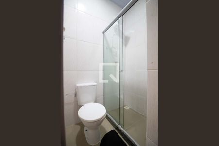 Banheiro social de kitnet/studio à venda com 1 quarto, 28m² em Botafogo, Rio de Janeiro