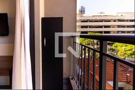 Varanda de kitnet/studio para alugar com 1 quarto, 26m² em Perdizes, São Paulo