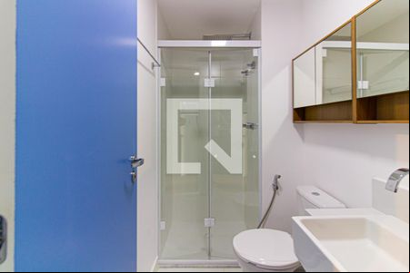 Banheiro de kitnet/studio para alugar com 1 quarto, 26m² em Perdizes, São Paulo
