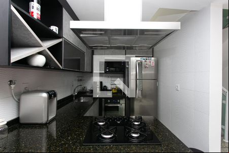 Cozinha de casa para alugar com 3 quartos, 140m² em Vila Antonina, São Paulo