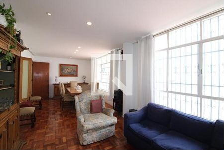 Casa à venda com 3 quartos, 372m² em Jardim America, São Paulo