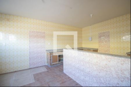 Cozinha de casa para alugar com 1 quarto, 50m² em Mutondo, São Gonçalo