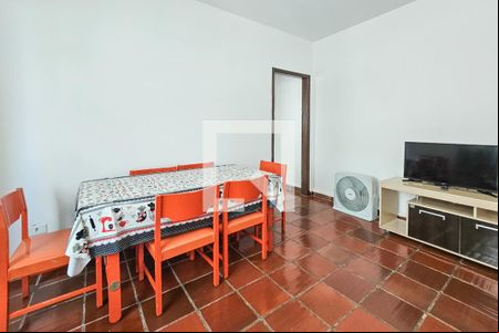 Sala de apartamento para alugar com 1 quarto, 55m² em Vila Alzira, Guarujá