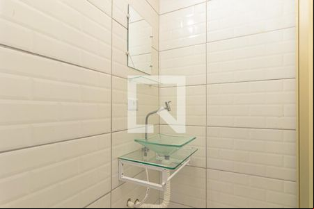 Banheiro de kitnet/studio para alugar com 1 quarto, 20m² em Jardim Novo Mundo, São Paulo