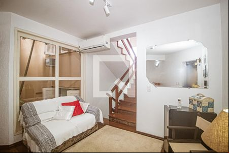 Sala de casa à venda com 3 quartos, 306m² em Santo Antônio, Porto Alegre