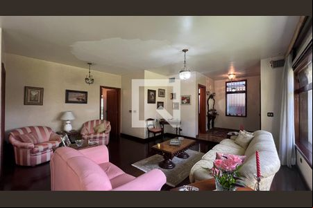 Sala de casa à venda com 4 quartos, 485m² em Alto de Pinheiros, São Paulo