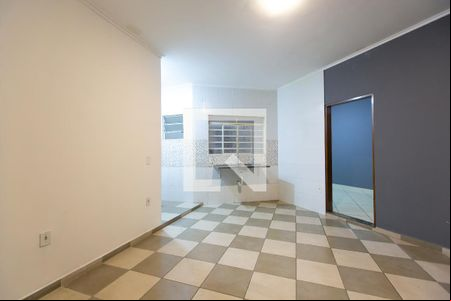 Sala de casa para alugar com 1 quarto, 40m² em Parque Savoy City, São Paulo