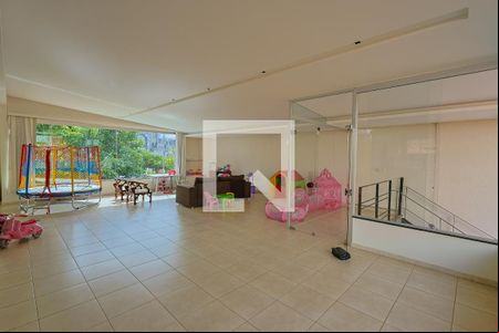 Sala  de casa para alugar com 5 quartos, 740m² em Vila Paris, Belo Horizonte