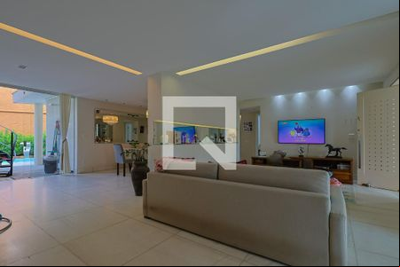 Sala de casa para alugar com 5 quartos, 740m² em Vila Paris, Belo Horizonte