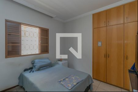 Quarto 1 de casa para alugar com 5 quartos, 360m² em Parque Sao Joao Batista, Belo Horizonte