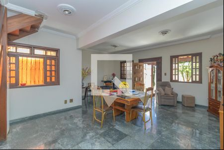Sala de casa para alugar com 5 quartos, 360m² em Parque Sao Joao Batista, Belo Horizonte