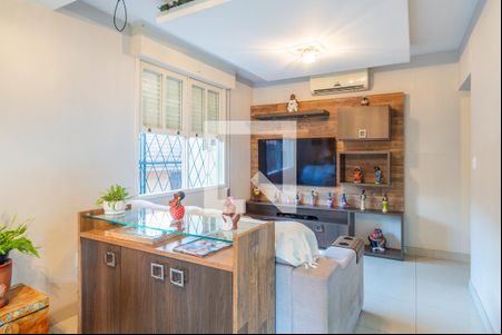 Sala de casa à venda com 3 quartos, 130m² em Cavalhada, Porto Alegre