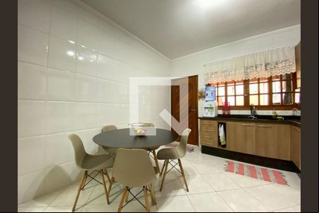 Casa à venda com 3 quartos, 174m² em Jardim Santa Clara, Guarulhos