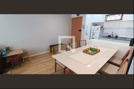 Sala de apartamento à venda com 2 quartos, 68m² em Parque Assuncao, Taboão da Serra