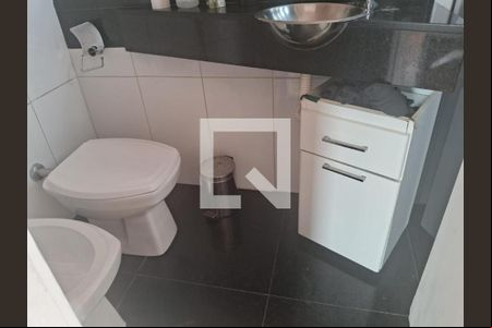 Casa à venda com 3 quartos, 200m² em Santa Lúcia, Belo Horizonte