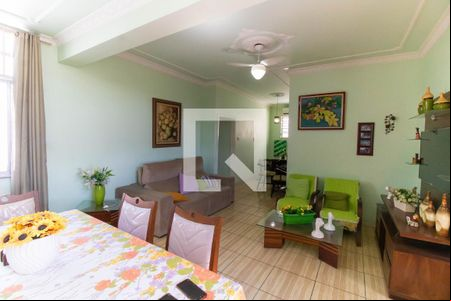 Sala de casa de condomínio para alugar com 3 quartos, 400m² em Santana, Niterói