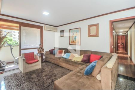 Sala de TV de apartamento para alugar com 4 quartos, 217m² em Higienópolis, Porto Alegre