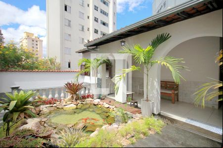 Varanda de casa à venda com 8 quartos, 357m² em Nova Floresta, Belo Horizonte