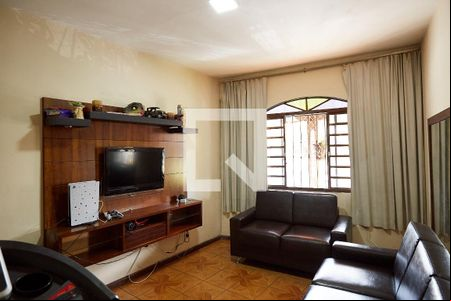 Sala de casa para alugar com 5 quartos, 237m² em Boa Vista, Belo Horizonte