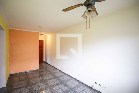 Sala de apartamento para alugar com 3 quartos, 86m² em Canhema, Diadema