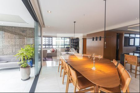 Sala de apartamento para alugar com 4 quartos, 256m² em Lourdes, Belo Horizonte
