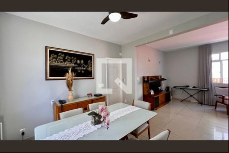 Sala de apartamento à venda com 3 quartos, 90m² em Vila Paris, Belo Horizonte
