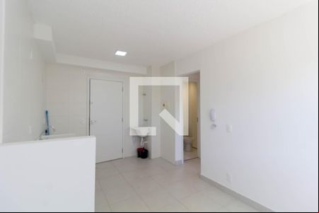 Sala/Cozinha de apartamento para alugar com 2 quartos, 32m² em Fazenda Aricanduva, São Paulo