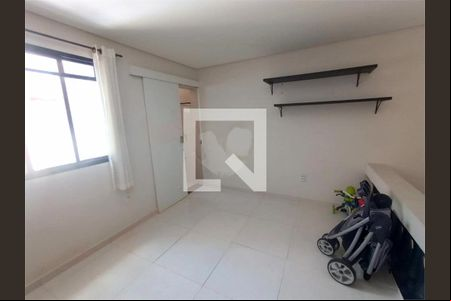Casa à venda com 5 quartos, 300m² em Parque São Lucas, São Paulo