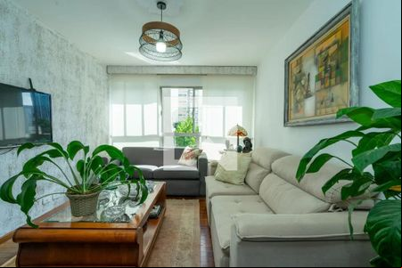 Sala de apartamento à venda com 3 quartos, 130m² em Jardim Europa, São Paulo