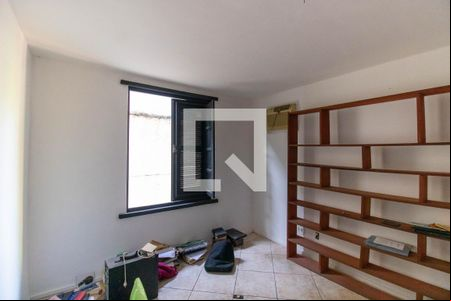Quarto de casa para alugar com 3 quartos, 145m² em Matapaca, Niterói