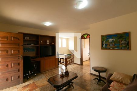 Sala de TV de casa de condomínio à venda com 5 quartos, 625m² em Planalto, Belo Horizonte