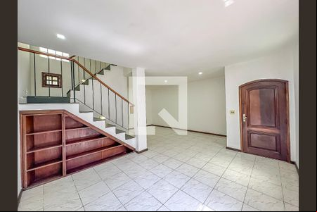 Sala de casa de condomínio para alugar com 3 quartos, 213m² em Botafogo, Rio de Janeiro
