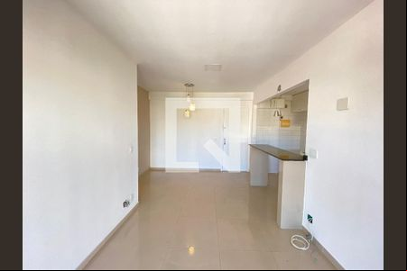 Sala de apartamento à venda com 3 quartos, 70m² em Engenho de Dentro, Rio de Janeiro