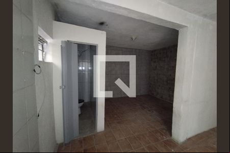 Sala/Cozinha de casa para alugar com 1 quarto, 27m² em Jardim Maria Estela, São Paulo