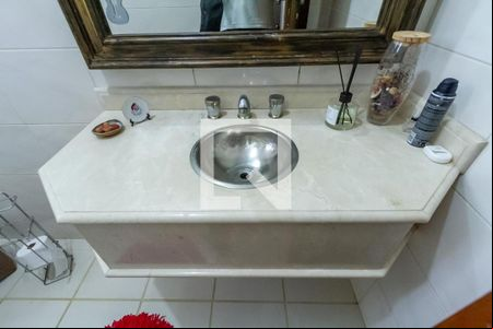Lavabo de casa à venda com 3 quartos, 225m² em Parque Terra Nova Ii, São Bernardo do Campo