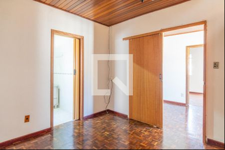 Quarto 2 de casa à venda com 3 quartos, 200m² em São José, Porto Alegre